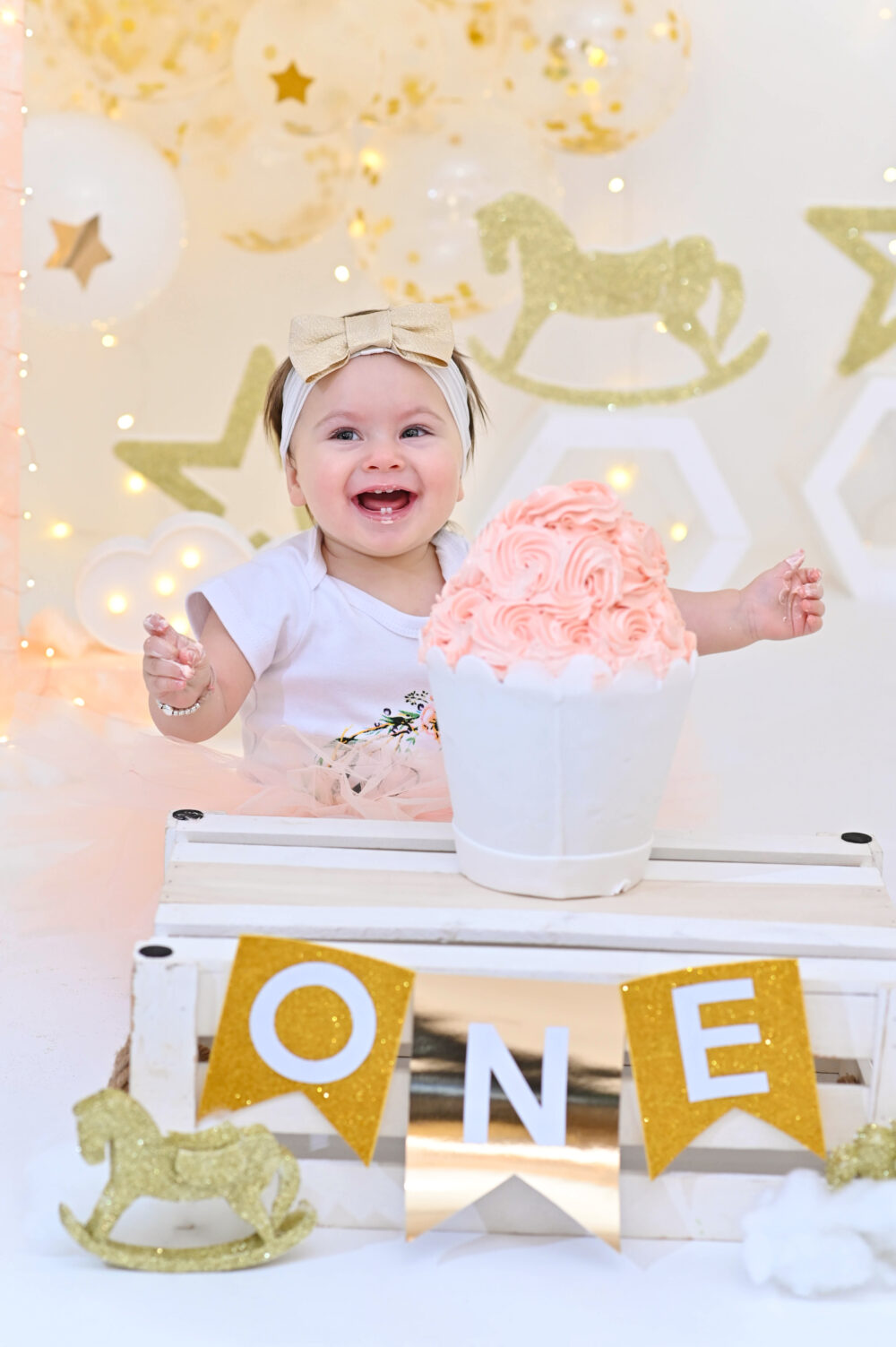 Foto neonati e bambini in studio stile naturale e luminoso