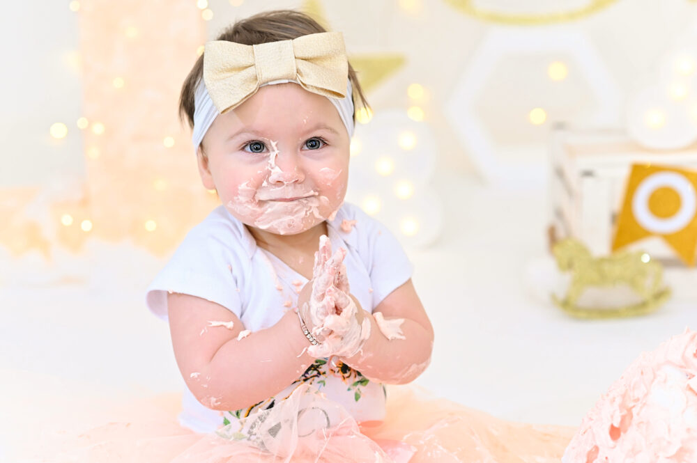 Fotografia bambini Brindisi ritratto bimba con coroncina di fiori