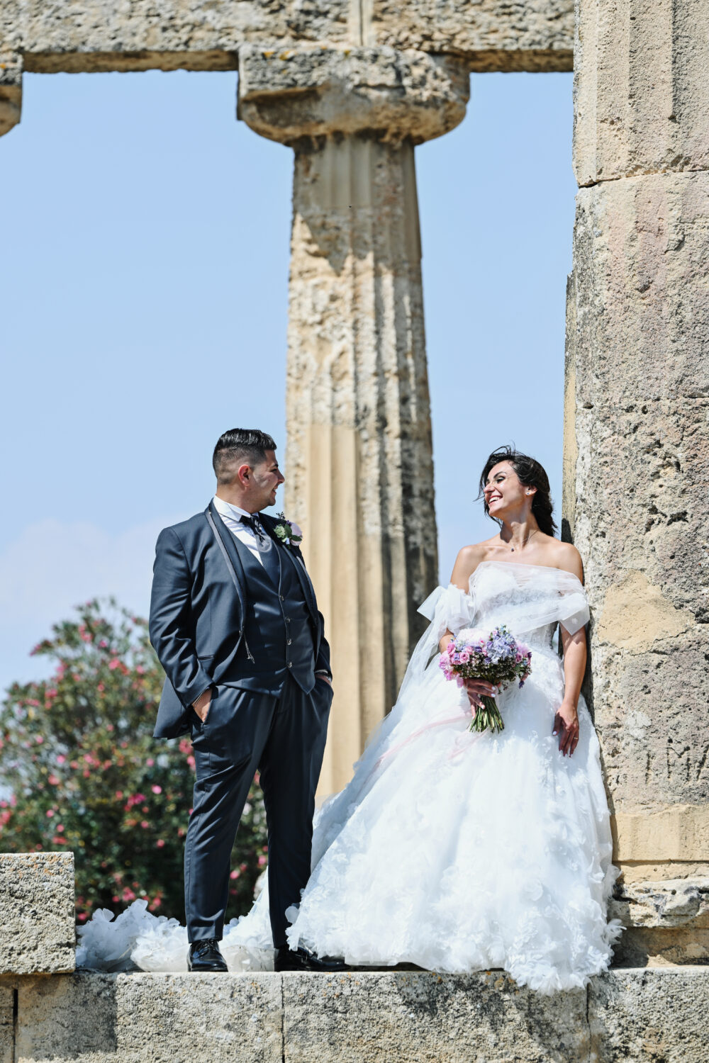 Servizio fotografico di matrimonio artistico archeologico colonne storiche