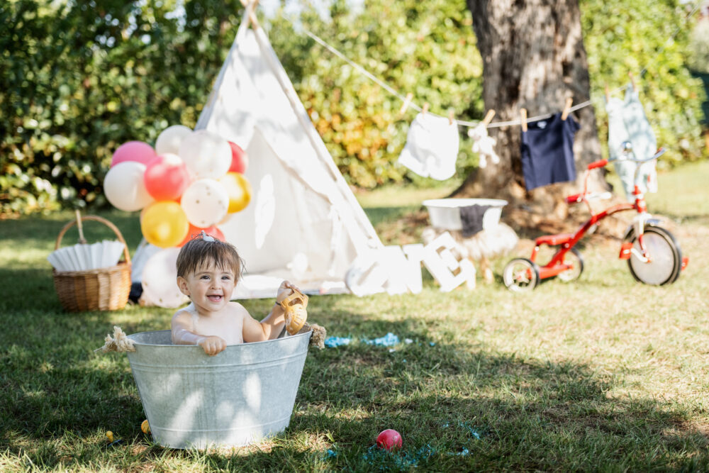 Servizio fotografico di compleanno bambini in un parco in Puglia